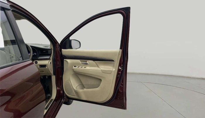 2022 Maruti Ertiga ZXI SHVS, Petrol, Manual, 31,931 km, RHS Front Door