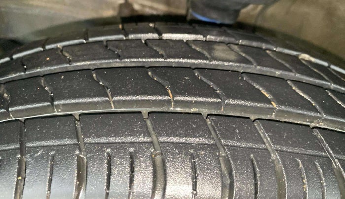 2022 Maruti S PRESSO VXI+, Petrol, Manual, 13,000 km, Left Front Tyre Tread