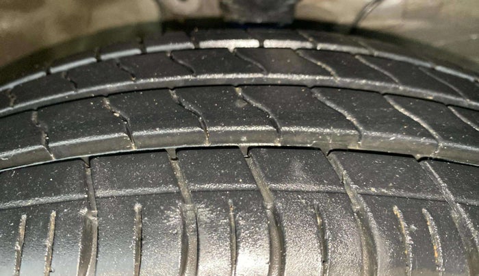 2022 Maruti S PRESSO VXI+, Petrol, Manual, 13,000 km, Right Front Tyre Tread