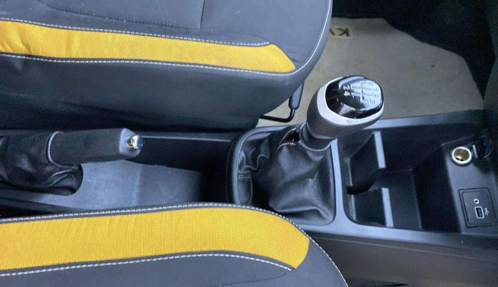 2022 Renault Kwid CLIMBER MT 1.0, Petrol, Manual, 25,466 km, Gear Lever