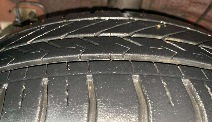 2018 Hyundai Grand i10 SPORTZ AT 1.2 KAPPA VTVT, Petrol, Automatic, 56,097 km, Right Rear Tyre Tread