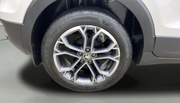 2021 Skoda KUSHAQ STYLE 1.0L TSI MT, Petrol, Manual, 51,614 km, Right Rear Wheel