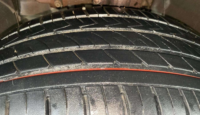 2016 Renault Duster 110 PS RXL 4X2 AMT, Diesel, Automatic, 62,302 km, Left Front Tyre Tread