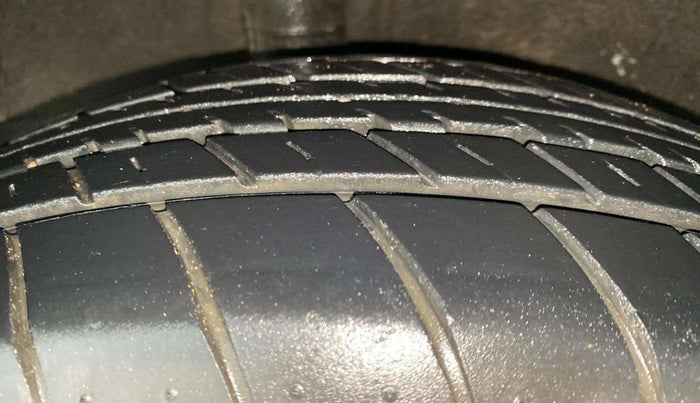 2018 Nissan Sunny XE, Petrol, Manual, 29,600 km, Right Rear Tyre Tread