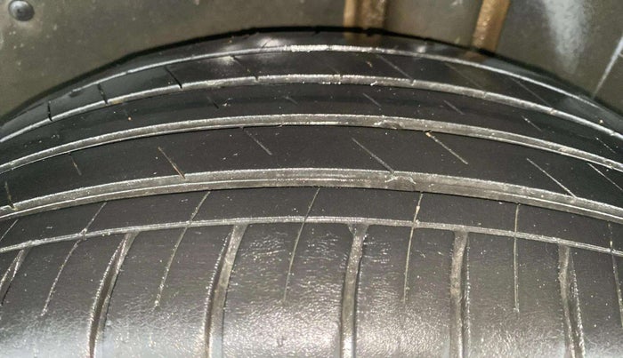 2022 MG HECTOR SHARP 1.5 PETROL CVT, Petrol, Automatic, 52,353 km, Left Rear Tyre Tread