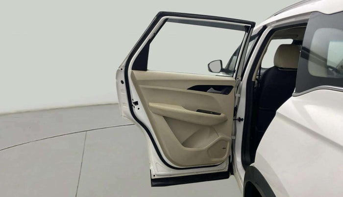 2022 MG HECTOR SHARP 1.5 PETROL CVT, Petrol, Automatic, 52,353 km, LHS Rear Door
