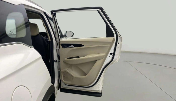 2022 MG HECTOR SHARP 1.5 PETROL CVT, Petrol, Automatic, 52,353 km, RHS Rear Door