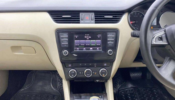 2015 Skoda Octavia AMBITION 2.0 TDI AT, Diesel, Automatic, 90,413 km, Air Conditioner