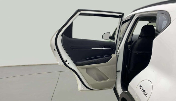 2020 KIA SONET HTX 1.0 IMT, Petrol, Manual, 29,941 km, LHS Rear Door