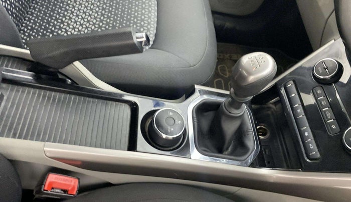 2018 Tata NEXON XZ PLUS PETROL, Petrol, Manual, 17,132 km, Gear Lever