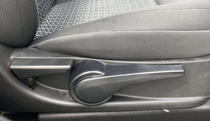 2018 Tata NEXON XZ PLUS PETROL, Petrol, Manual, 17,132 km, Driver Side Adjustment Panel