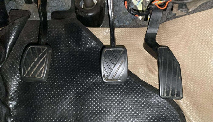2015 Maruti Celerio VXI, Petrol, Manual, 1,34,131 km, Pedals