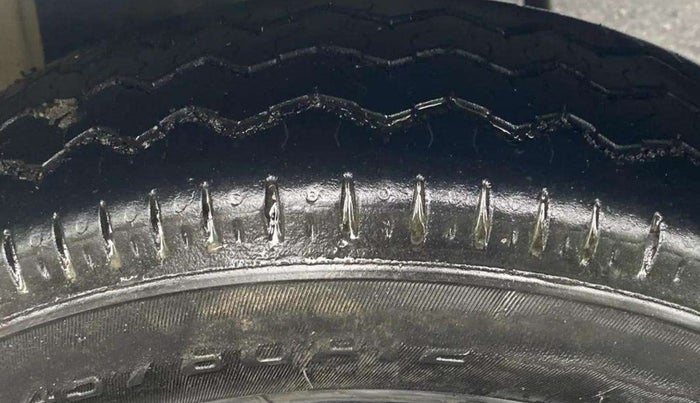 2017 Maruti Alto 800 VXI, Petrol, Manual, 51,061 km, Left Rear Tyre Tread