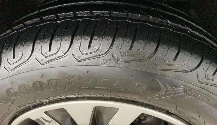 2022 Tata TIGOR XZ PLUS CNG, CNG, Manual, 57,344 km, Right Front Tyre Tread