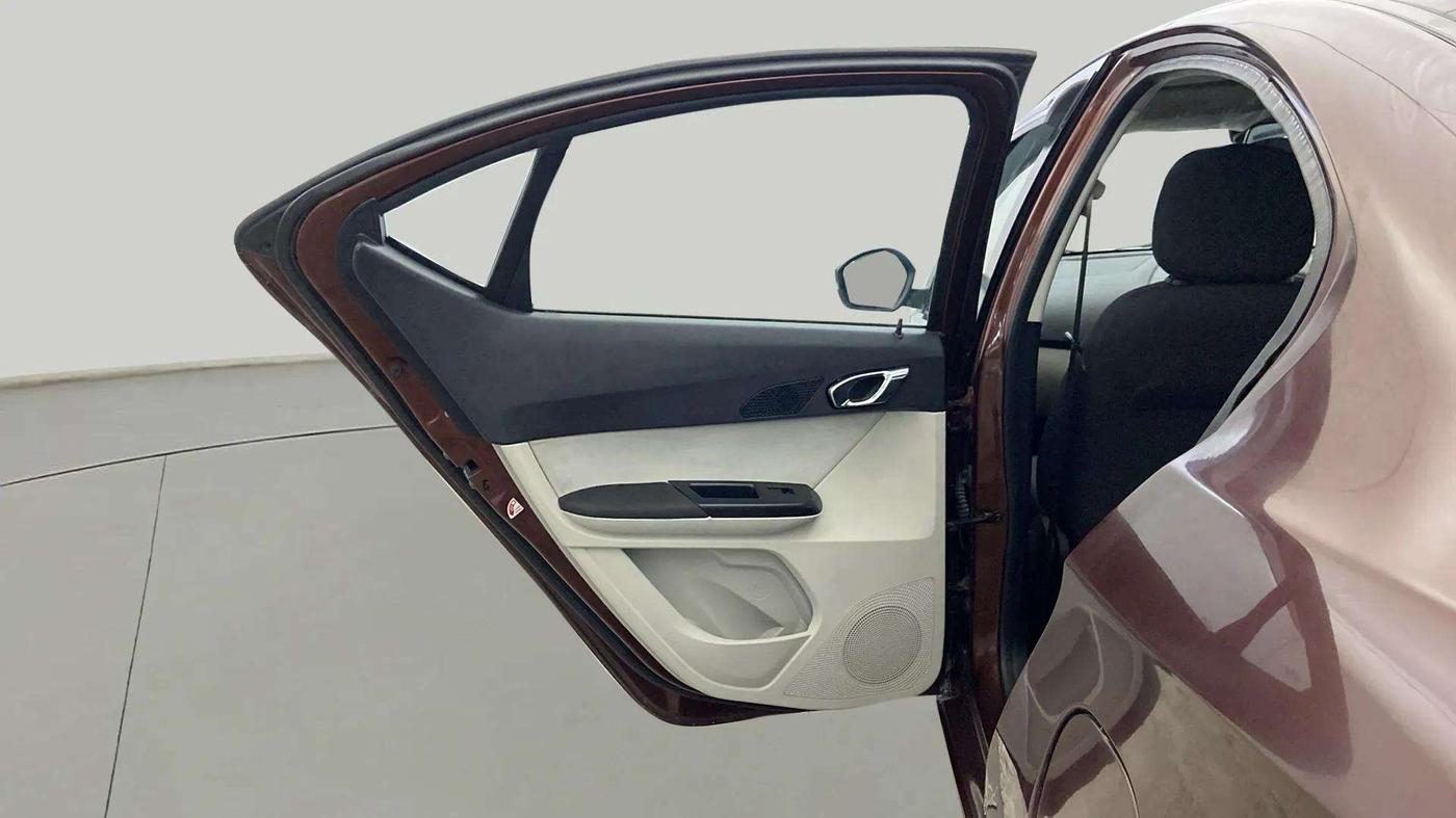 2022 Tata TIGOR XZ PLUS CNG, CNG, Manual, 57,344 km, LHS Rear Door