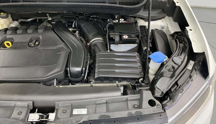 2022 Volkswagen TAIGUN GT PLUS 1.5 TSI DSG, Petrol, Automatic, 49,165 km, Engine View - Left