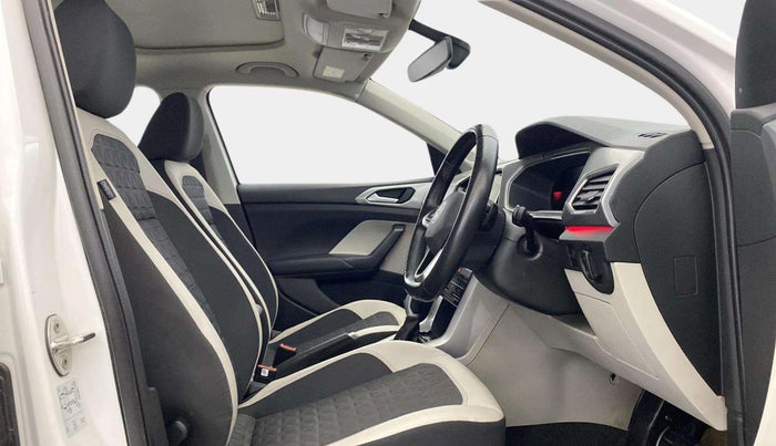 2022 Volkswagen TAIGUN GT PLUS 1.5 TSI DSG, Petrol, Automatic, 49,165 km, Right Side Front Door Cabin