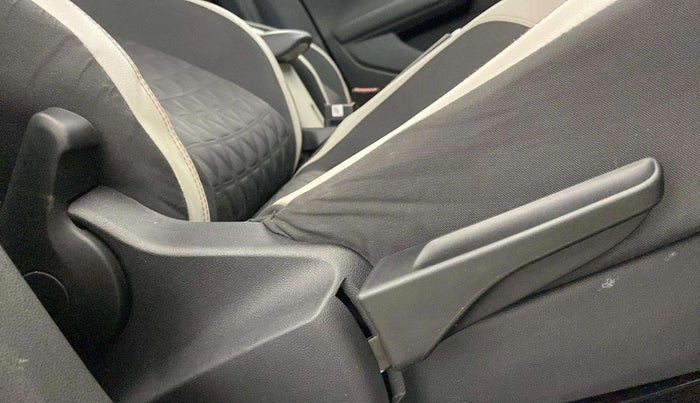 2022 Volkswagen TAIGUN GT PLUS 1.5 TSI DSG, Petrol, Automatic, 49,165 km, Driver Side Adjustment Panel