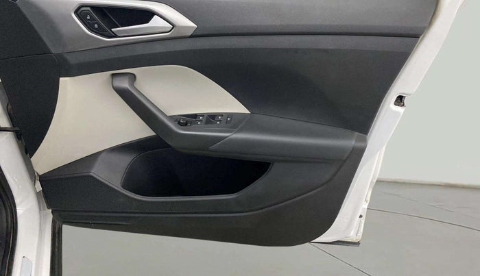 2022 Volkswagen TAIGUN GT PLUS 1.5 TSI DSG, Petrol, Automatic, 49,165 km, Driver Side Door Panels Control