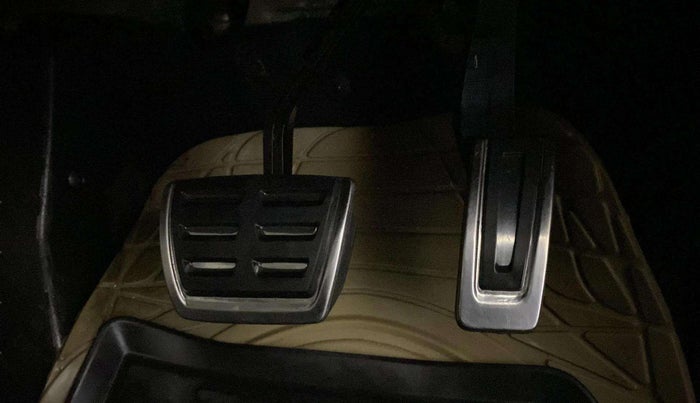 2022 Volkswagen TAIGUN GT PLUS 1.5 TSI DSG, Petrol, Automatic, 49,165 km, Pedals