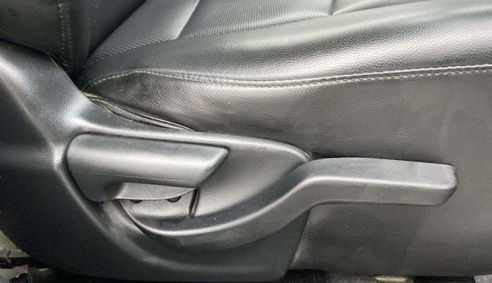 2018 Honda BR-V 1.5L I-VTEC V CVT, Petrol, Automatic, 44,969 km, Driver Side Adjustment Panel