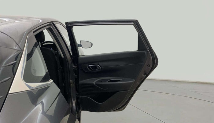 2023 Hyundai NEW I20 Sportz 1.2 IVT, Petrol, Automatic, 31,405 km, RHS Rear Door