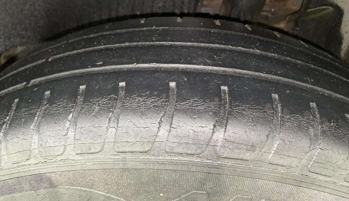 2021 Maruti Dzire VXI, Petrol, Manual, 53,200 km, Left Rear Tyre Tread