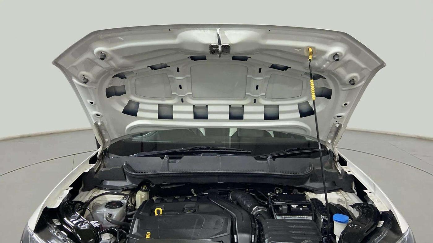 2021 Volkswagen TAIGUN GT 1.5 TSI MT, Petrol, Manual, 58,747 km, Open Bonet