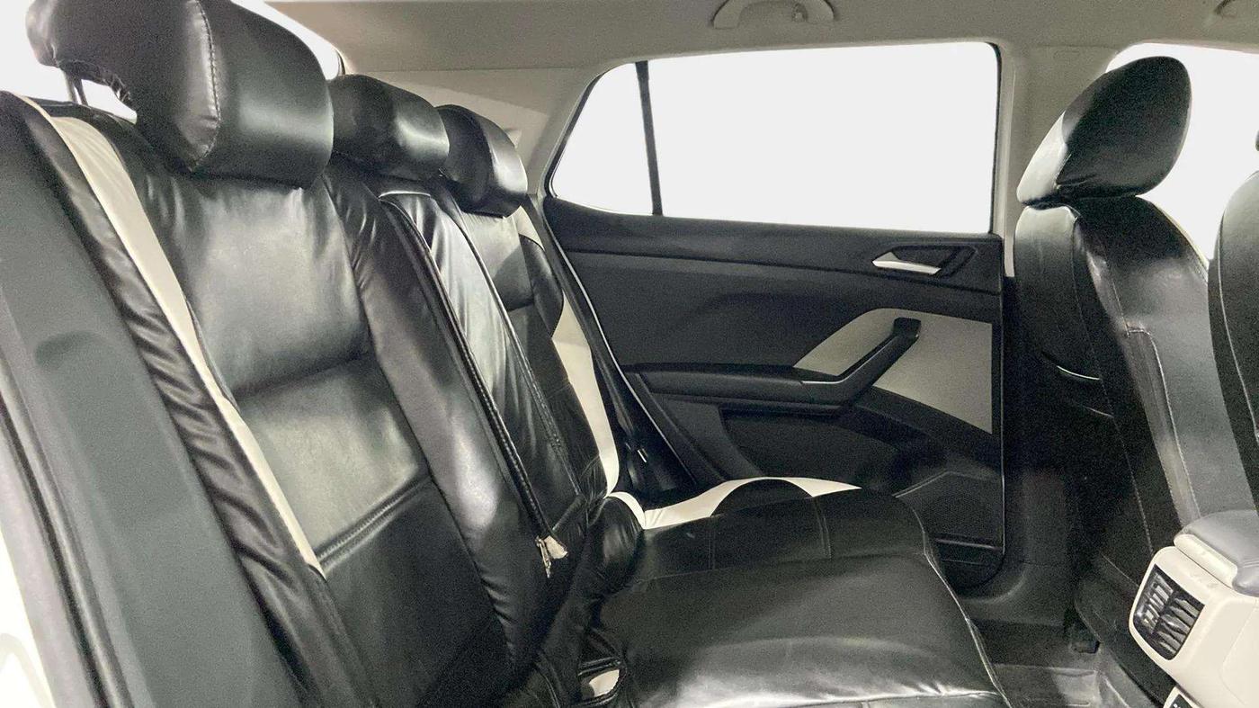 2021 Volkswagen TAIGUN GT 1.5 TSI MT, Petrol, Manual, 58,747 km, Right Side Rear Door Cabin