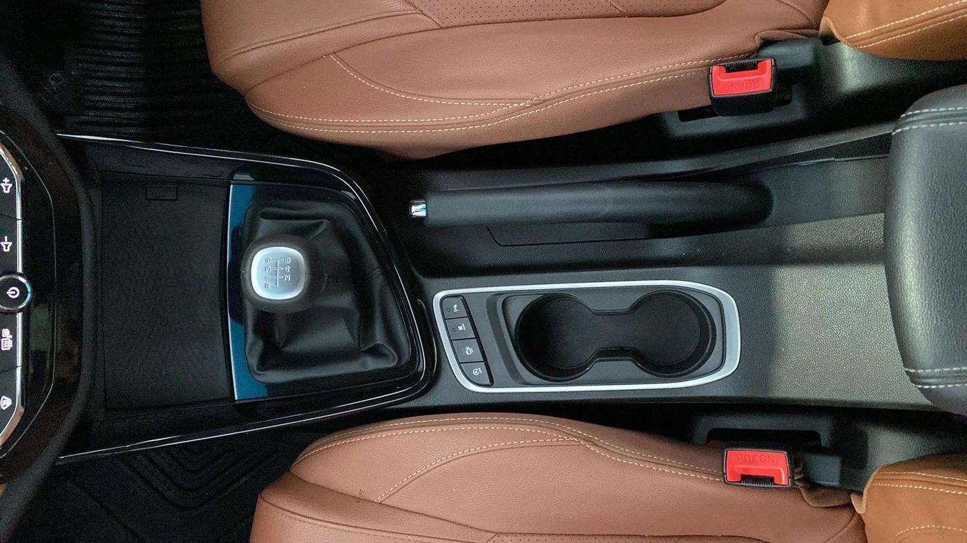 2021 MG HECTOR PLUS SHARP 1.5 PETROL TURBO HYBRID MT 6-STR, Petrol, Manual, 44,718 km, Gear Lever