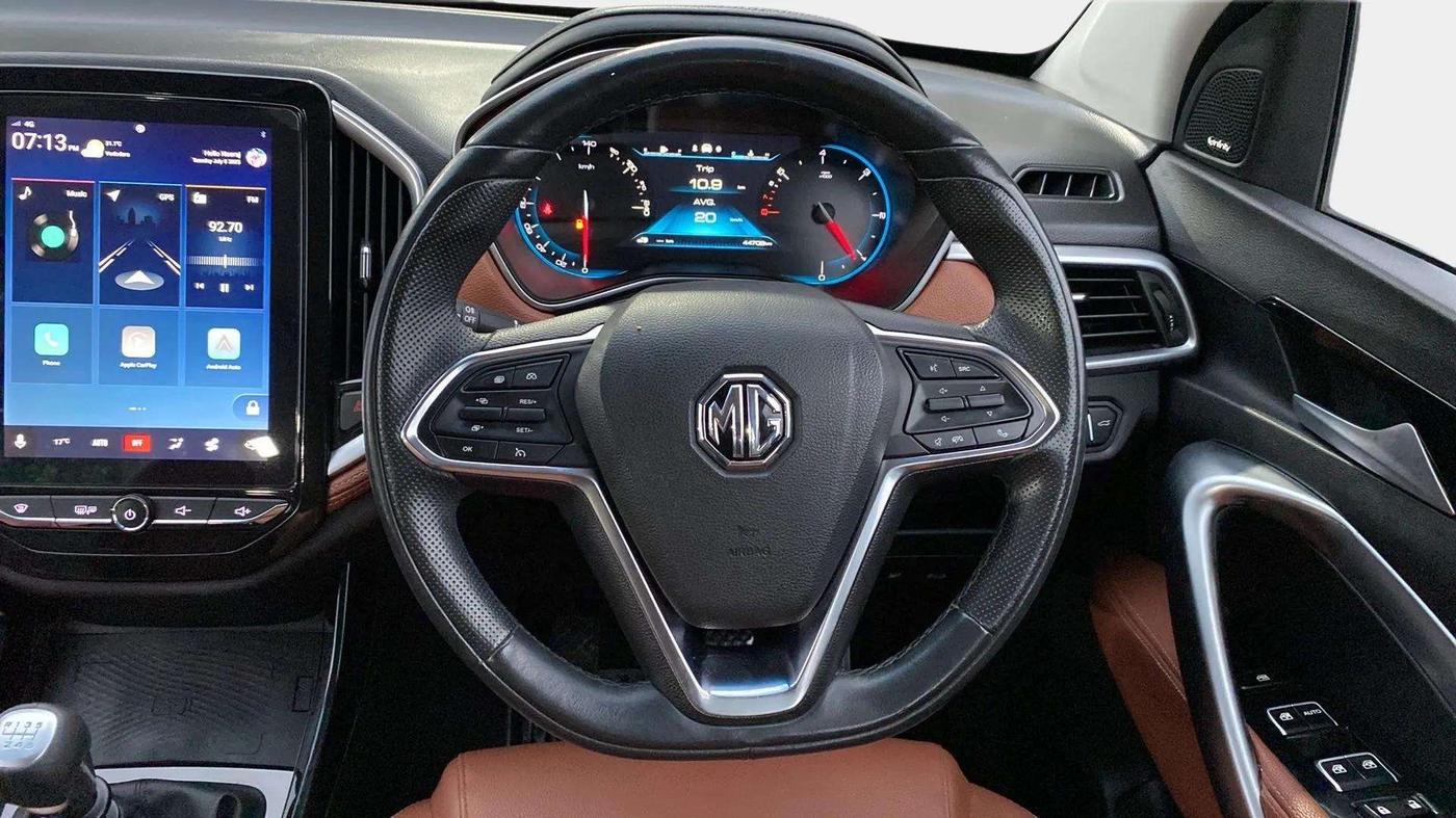 2021 MG HECTOR PLUS SHARP 1.5 PETROL TURBO HYBRID MT 6-STR, Petrol, Manual, 44,718 km, Steering Wheel Close Up