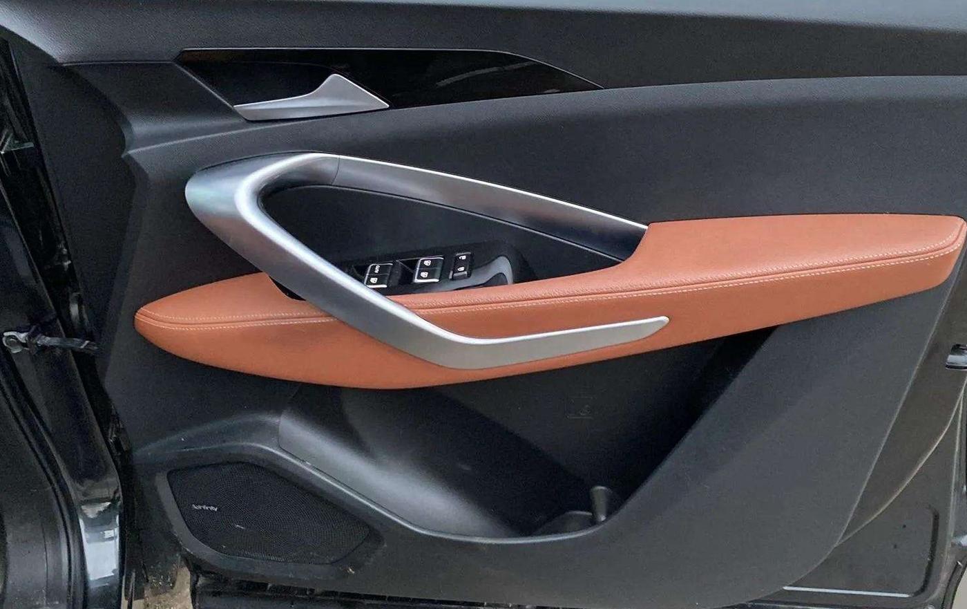 2021 MG HECTOR PLUS SHARP 1.5 PETROL TURBO HYBRID MT 6-STR, Petrol, Manual, 44,718 km, Driver Side Door Panels Control