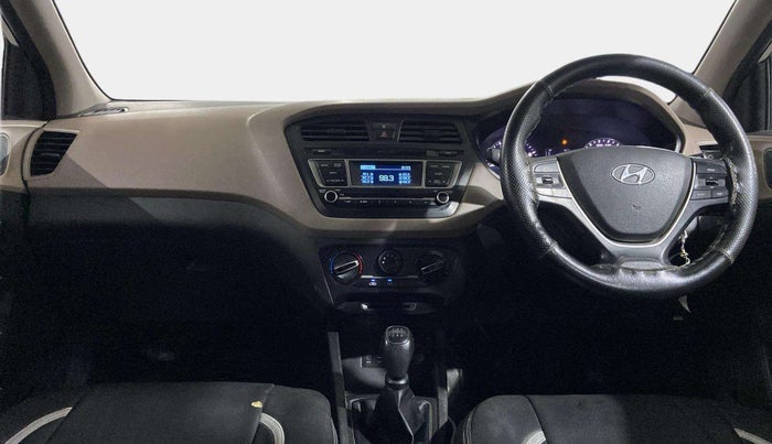 2015 Hyundai Elite i20 MAGNA 1.2, Petrol, Manual, 98,122 km, Dashboard