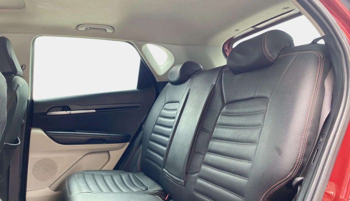 2020 KIA SONET HTX 1.0 IMT, Petrol, Manual, 31,558 km, Right Side Rear Door Cabin