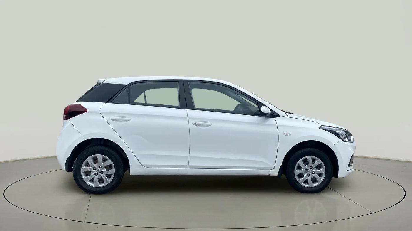 2019 Hyundai Elite i20 MAGNA PLUS 1.2, Petrol, Manual, 35,356 km, Right Side View