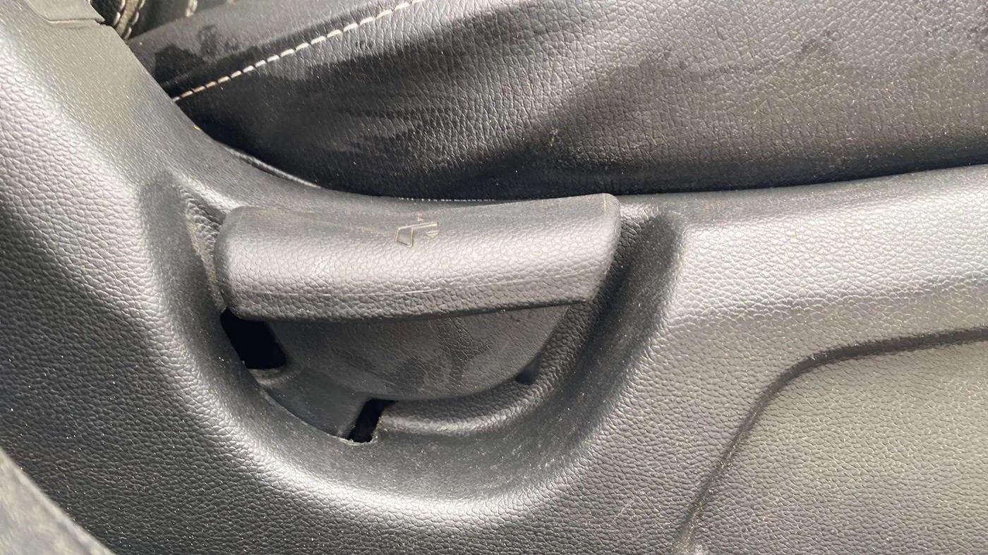 2019 Hyundai Elite i20 MAGNA PLUS 1.2, Petrol, Manual, 35,356 km, Driver Side Adjustment Panel