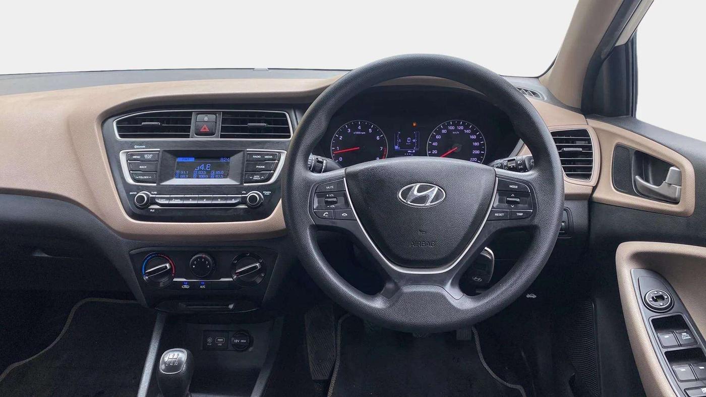 2019 Hyundai Elite i20 MAGNA PLUS 1.2, Petrol, Manual, 35,356 km, Steering Wheel Close Up
