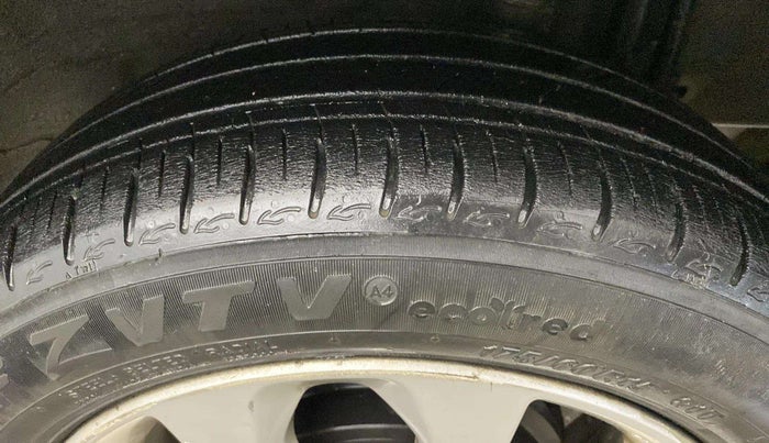 2014 Nissan Micra XV CVT, Petrol, Automatic, 64,396 km, Right Rear Tyre Tread
