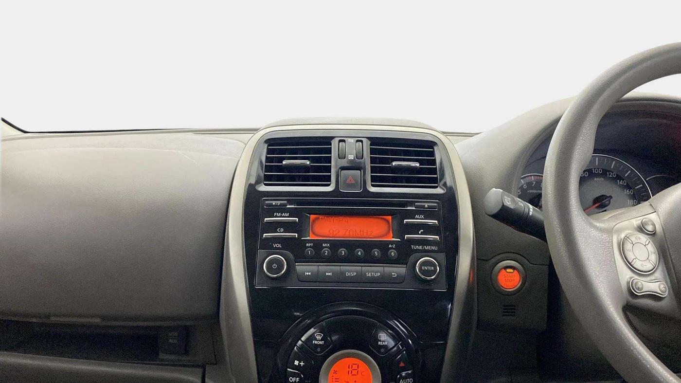 2014 Nissan Micra XV CVT, Petrol, Automatic, 64,396 km, Air Conditioner