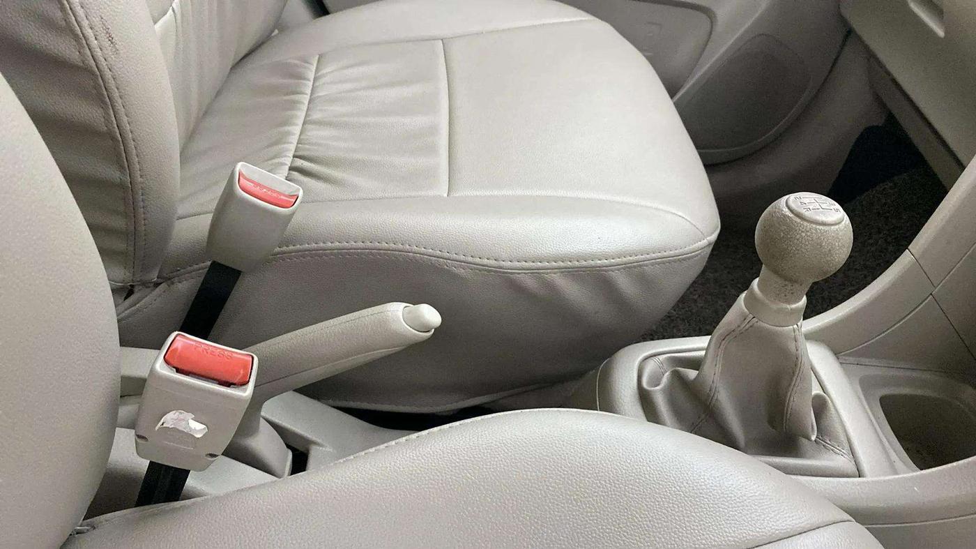 2016 Maruti Ertiga VXI, Petrol, Manual, 11,509 km, Gear Lever
