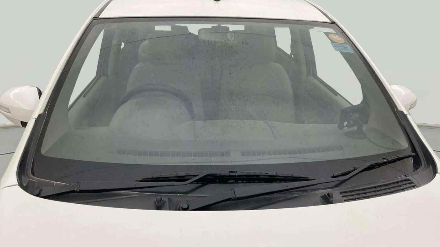 2016 Maruti Ertiga VXI, Petrol, Manual, 11,509 km, Front Windshield
