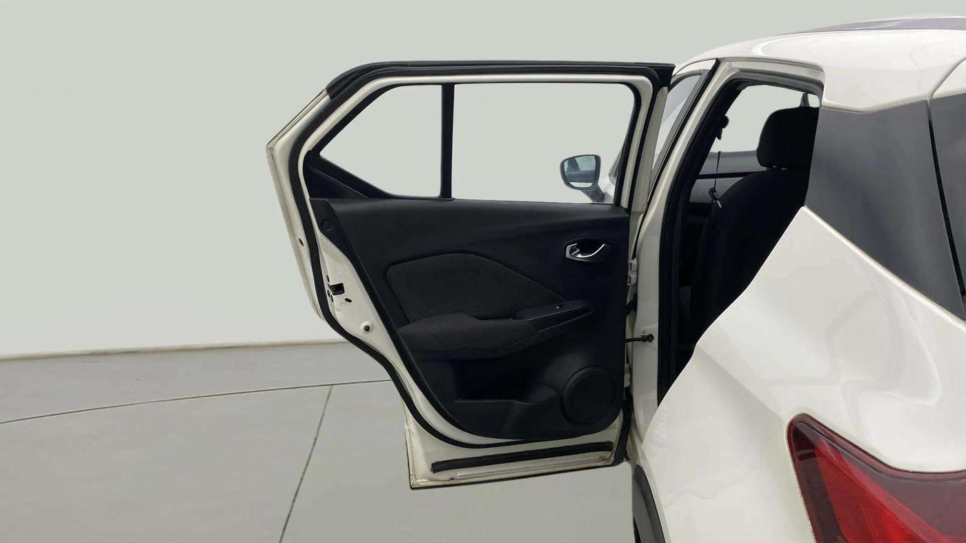 2019 Nissan Kicks XL 1.5, Petrol, Manual, 51,027 km, LHS Rear Door