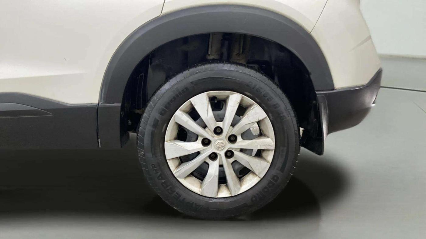 2019 Nissan Kicks XL 1.5, Petrol, Manual, 51,027 km, Left Rear Wheel