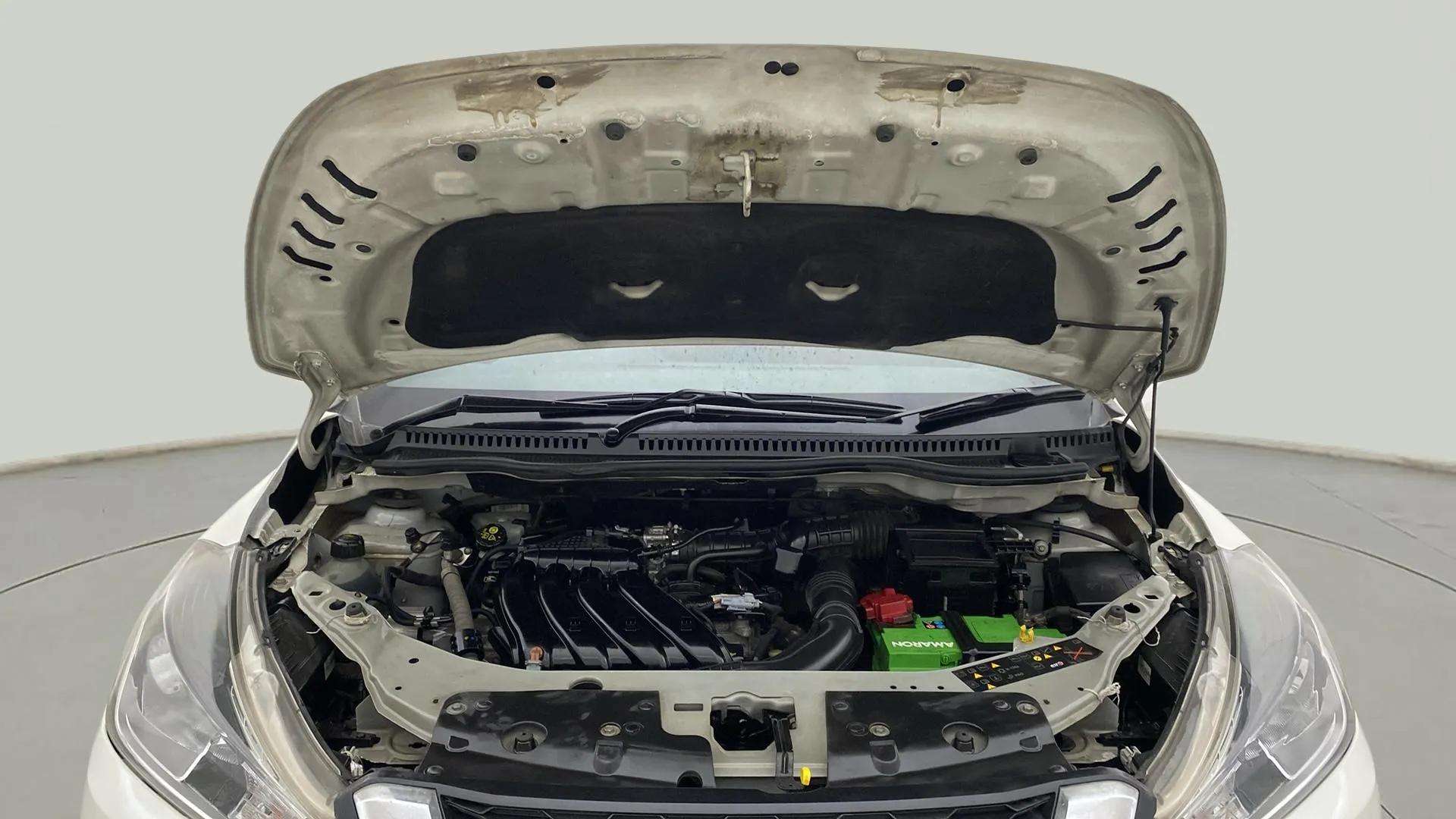 Engine-Full-View-With-Bonnet-Open-13