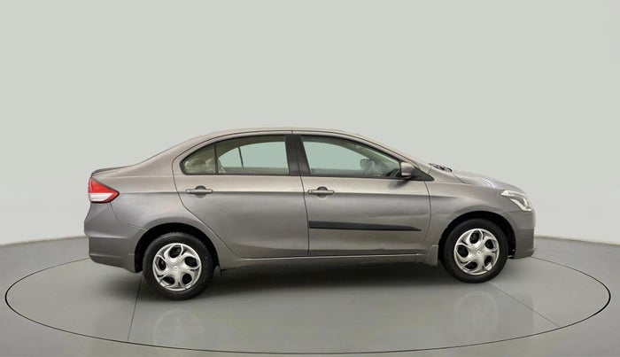 2015 Maruti Ciaz VXI+, Petrol, Manual, 64,335 km, Right Side View