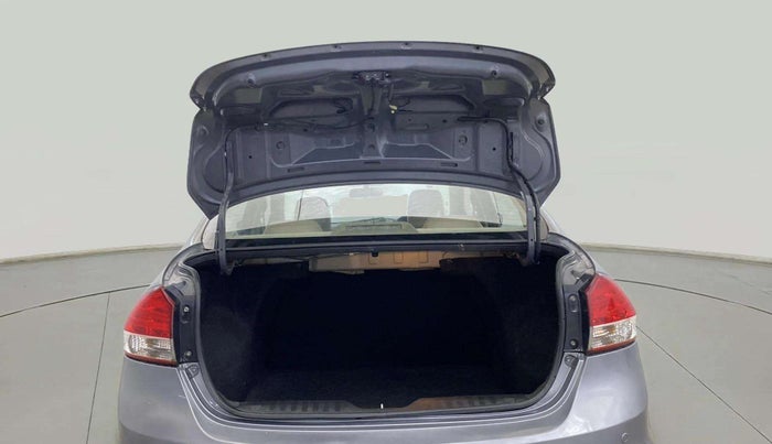 2015 Maruti Ciaz VXI+, Petrol, Manual, 64,335 km, Boot Door Open