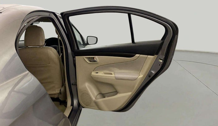 2015 Maruti Ciaz VXI+, Petrol, Manual, 64,335 km, RHS Rear Door