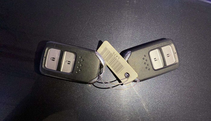 2024 Honda ELEVATE V MT, Petrol, Manual, 1,851 km, Key Close Up