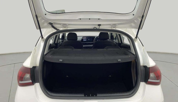 2021 Hyundai NEW I20 ASTA 1.2 AT, Petrol, Automatic, 21,457 km, Boot Inside