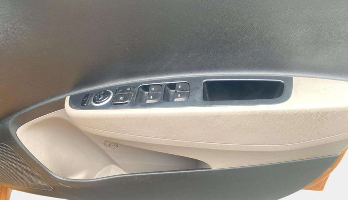 2014 Hyundai Grand i10 ASTA 1.2 KAPPA VTVT, Petrol, Manual, 56,182 km, Driver Side Door Panels Control